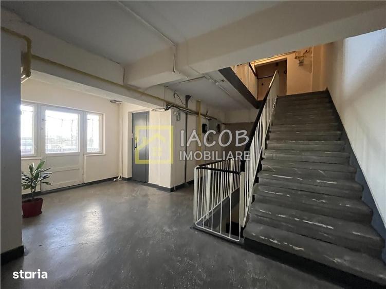 Apartament cu 2 camere decomandat în Central