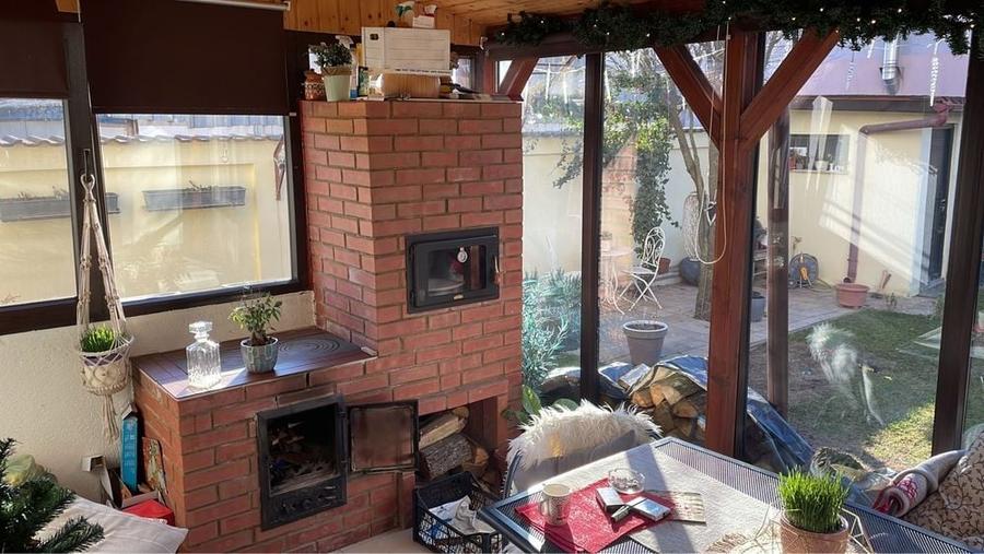 Casă cu 4 camere în Central