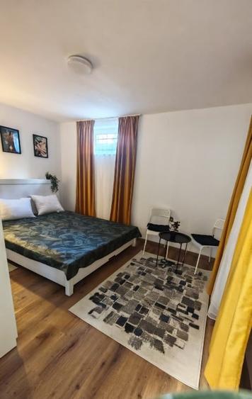 Apartament cu 2 camere semidecomandat în Brașovul Vechi