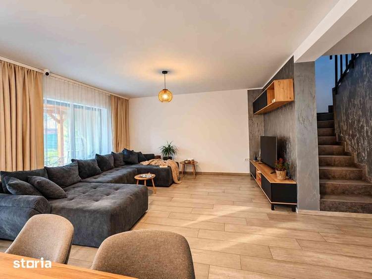 Casă cu 4 camere cu Teren 300 Mp în Tărlungeni
