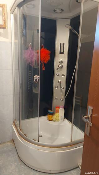 Casă cu 6 camere în Curtici