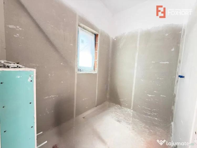 Casă cu 4 camere cu Teren 305 Mp în Săcălaz