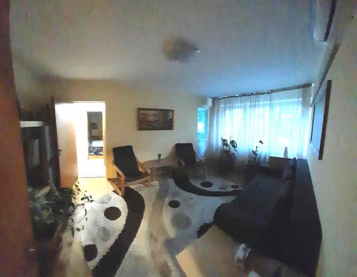 Apartament cu 3 camere semidecomandat în Drumul Taberei