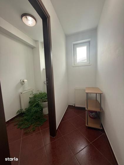 Spațiu comercial, de 367 mp, în Central