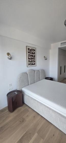 Apartament cu 2 camere semidecomandat, mobilat în Străulești