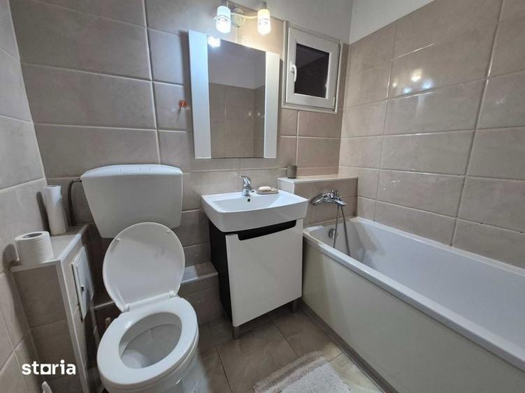 Apartament cu 3 camere în Tei
