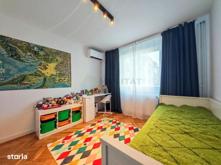 Apartament cu 4 camere în Central