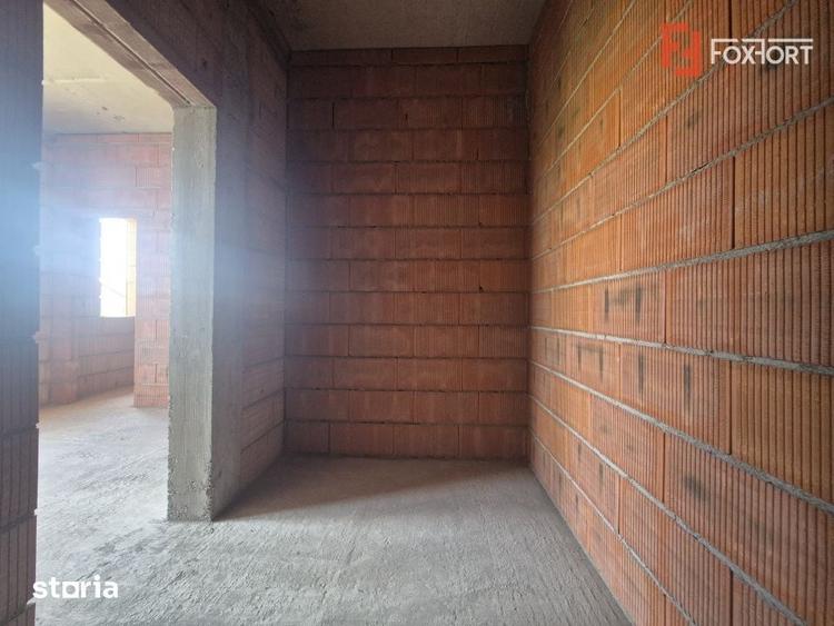 Duplex cu 4 camere de vanzare in localitatea Dumbravita - 3