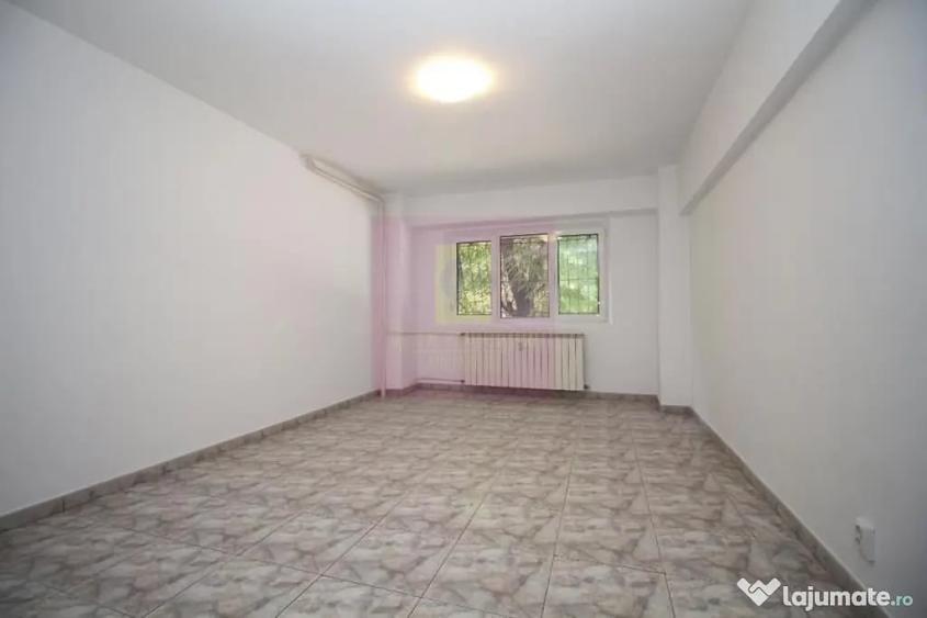 Apartament cu 3 camere de vanzare Decebal adiacent - 11