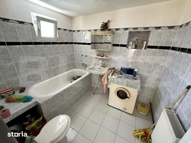 Casă cu 5 camere cu Teren 241 Mp în Central