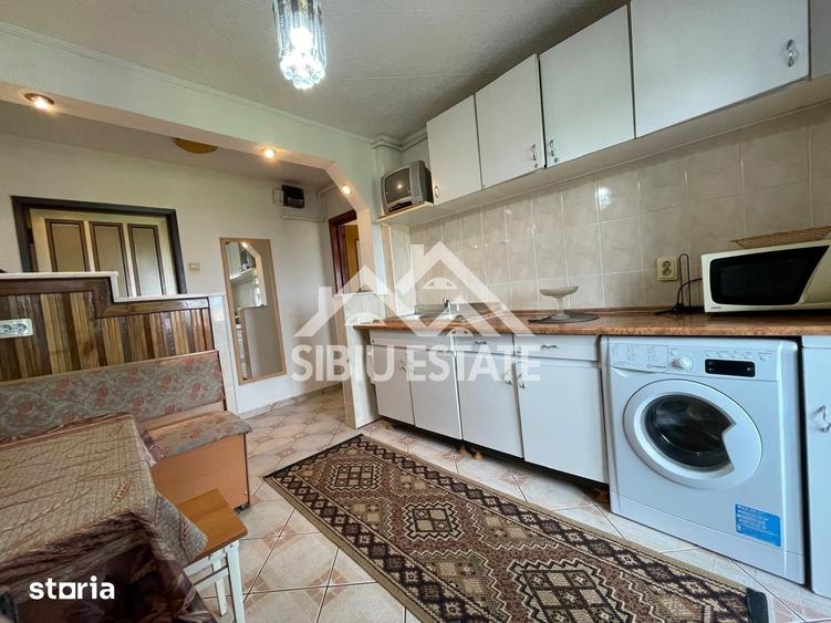 Apartament cu 2 camere decomandat în Vasile Aaron