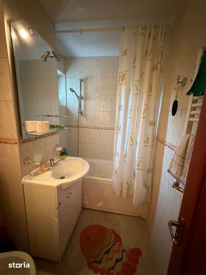 Apartament cu 3 camere decomandat în Copou