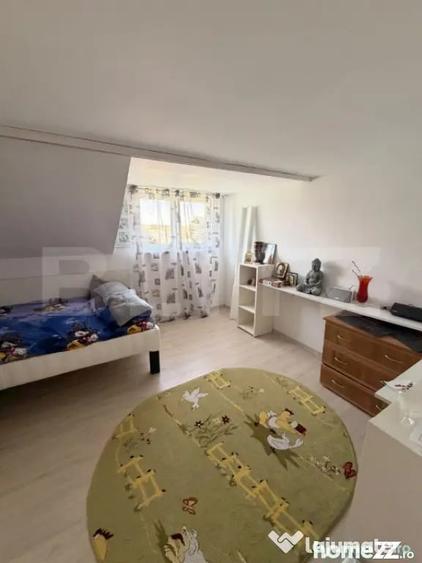 Casă cu 9 camere cu Teren 800 Mp în Central