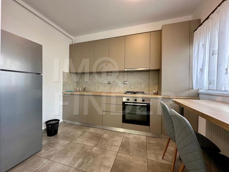 Apartament cu 2 camere semidecomandat, mobilat în Borhanci