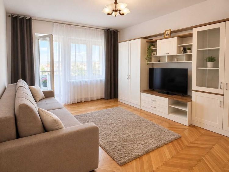 Apartament cu 3 camere decomandat în Ultracentral