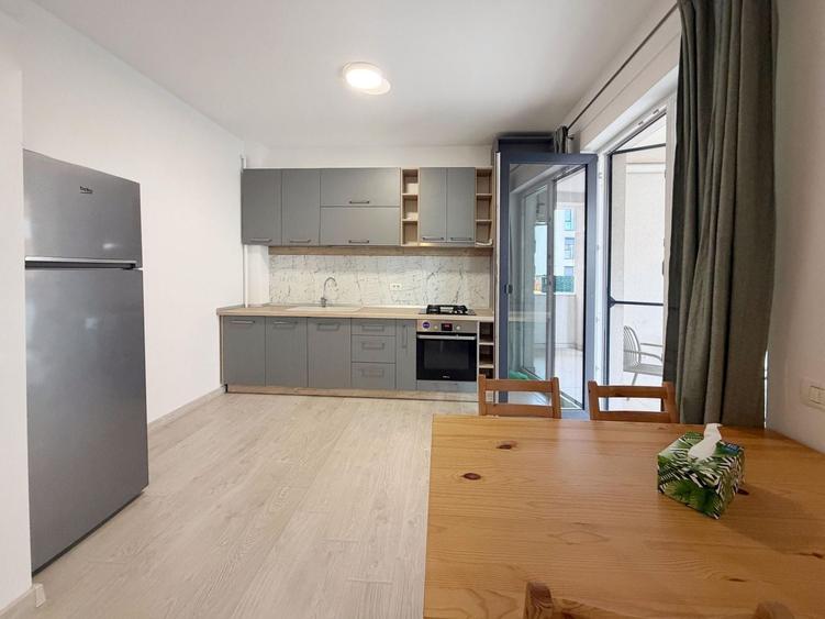 Apartament cu 3 camere decomandat, mobilat în Dumbrăvița