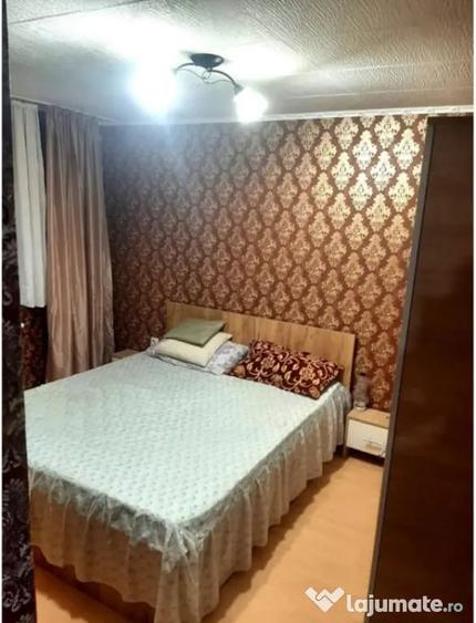 Apartament cu 3 camere semidecomandat în Brazda lui Novac