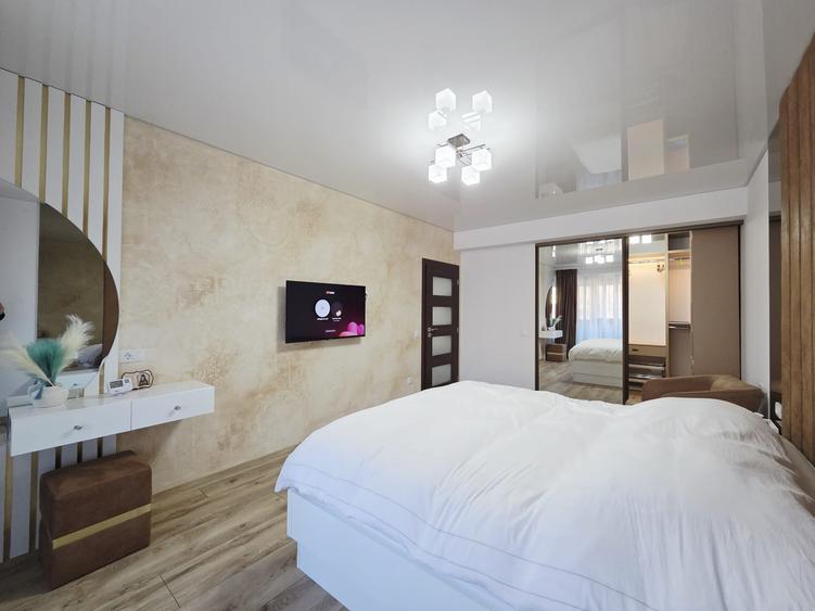 Apartament cu 2 camere decomandat, mobilat în