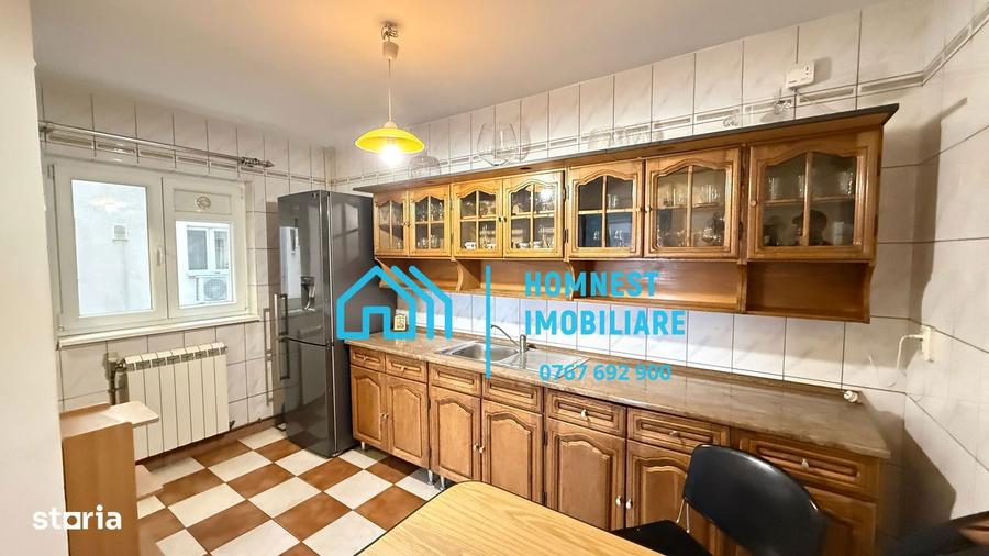 Apartament cu 3 camere decomandat în Giurgiului