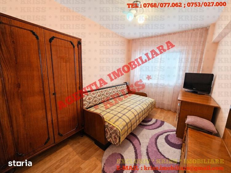 Apartament cu 3 camere decomandat în Central
