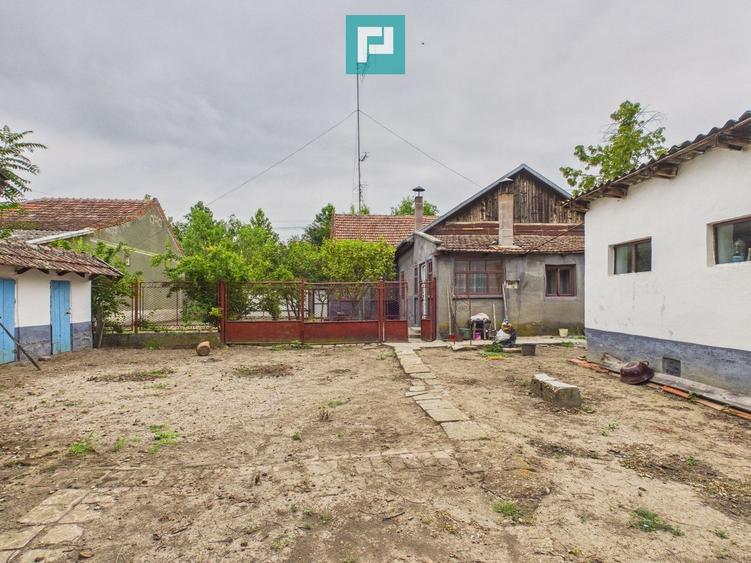 Casă individuală cu 4 camere cu Canalizare în Dorobanți