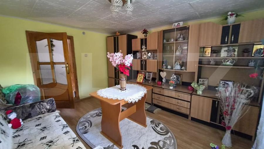 Casă individuală cu 3 camere cu Teren 23000 Mp în Poiana Mărului