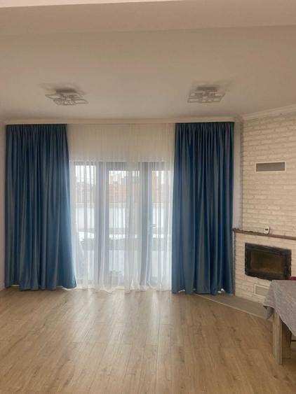Casă cu 4 camere în Exterior Vest