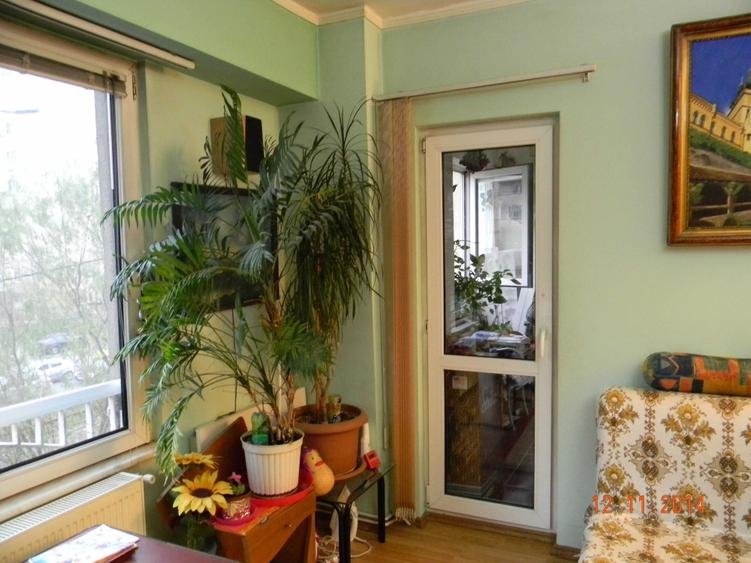 Apartament 3 camere etaj 2/8 73mp, Calea 13 Septembrie - 1