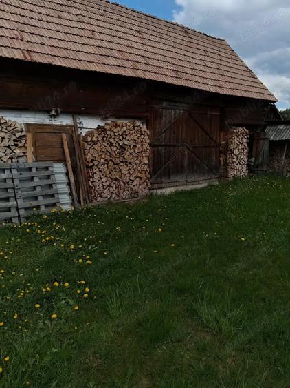 Casă cu 4 camere în Toplița