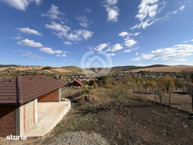 Casă cu 3 camere cu Teren 856 Mp în Șura Mare