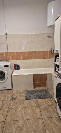 Casă cu 3 camere cu Teren 1550 Mp în Central