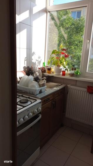 Apartament decomandat 3 camere + living de vanzare in zona Ostroveni - 8