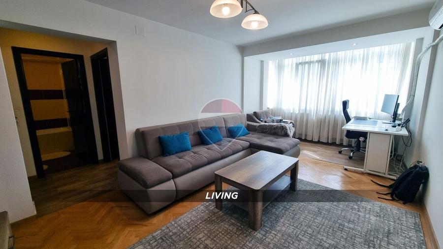 Apartament cu 2 camere semidecomandat în Săsar