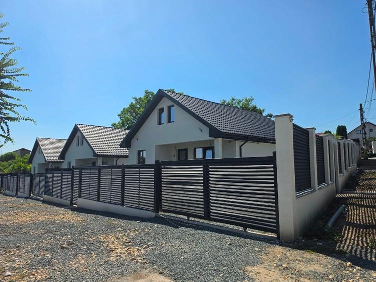 Casă individuală cu 3 camere cu Teren 261 Mp în Valu lui Traian