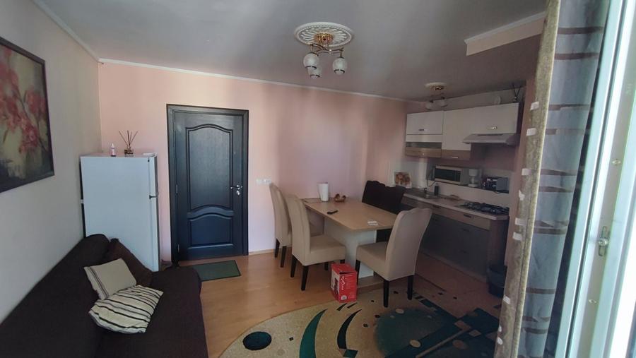 Apartament cu 4 camere decomandat în Griviței