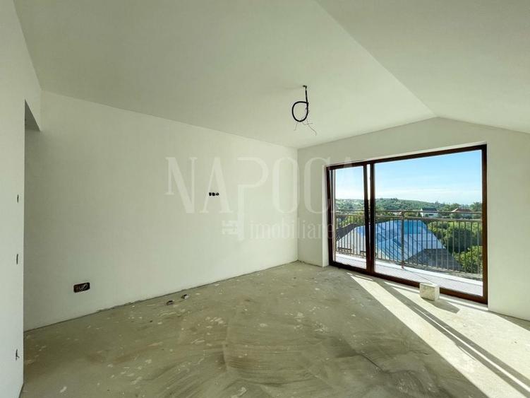 Casă individuală cu 4 camere cu Canalizare în Feleacu