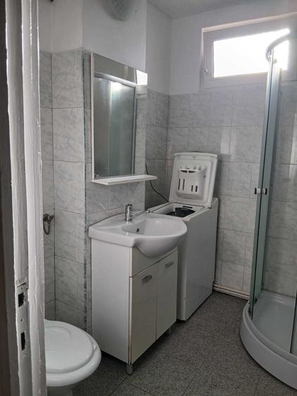 Garsonieră decomandată în Dărmănești