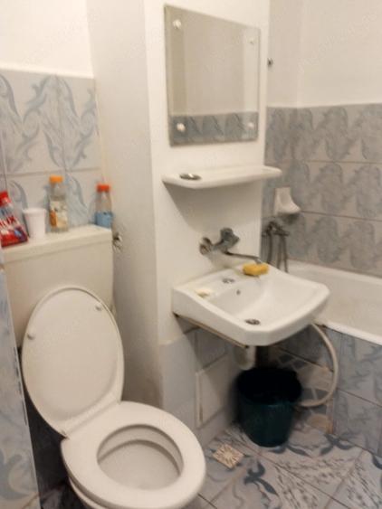 Garsonieră decomandată în Central
