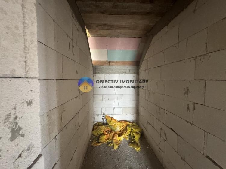 Casă cu 4 camere cu Teren 953 Mp în Gura Văii