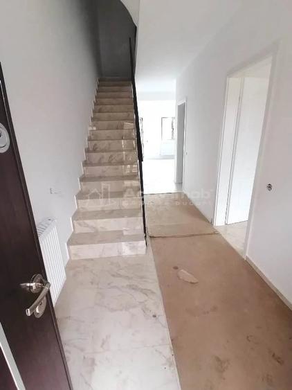 Casă cu 4 camere cu Teren 210 Mp în Alexandriei