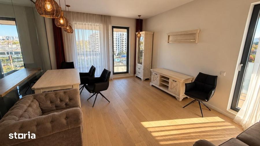 Apartament cu 4 camere decomandat în Pipera