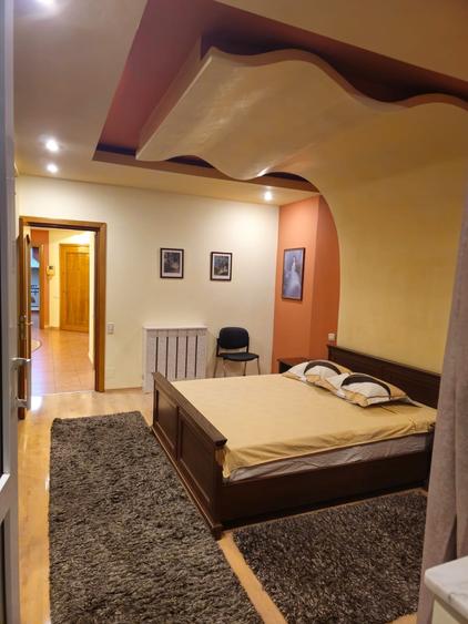 Apartament cu 3 camere decomandat în Ultracentral