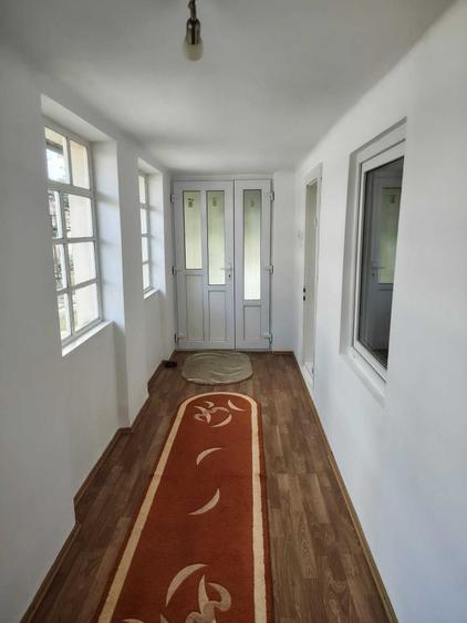 Casă cu 2 camere în Central