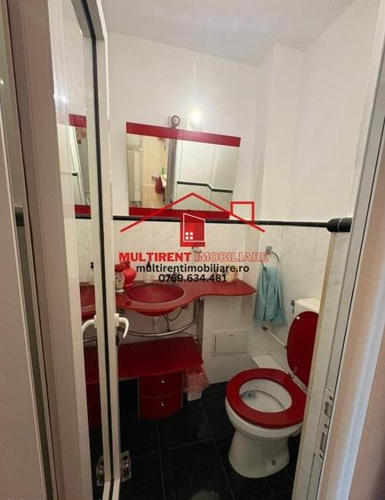 Apartament cu 3 camere decomandat în Faleză