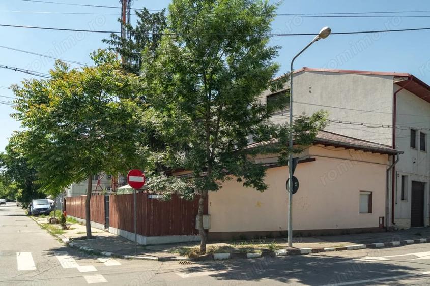 Casă cu Teren 264 Mp în Eroii Revoluției