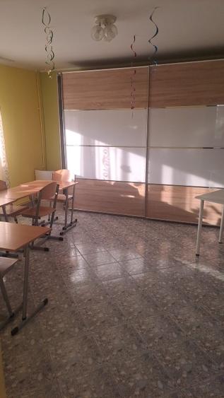 Casă individuală cu 5 camere cu Garaj în Berceni