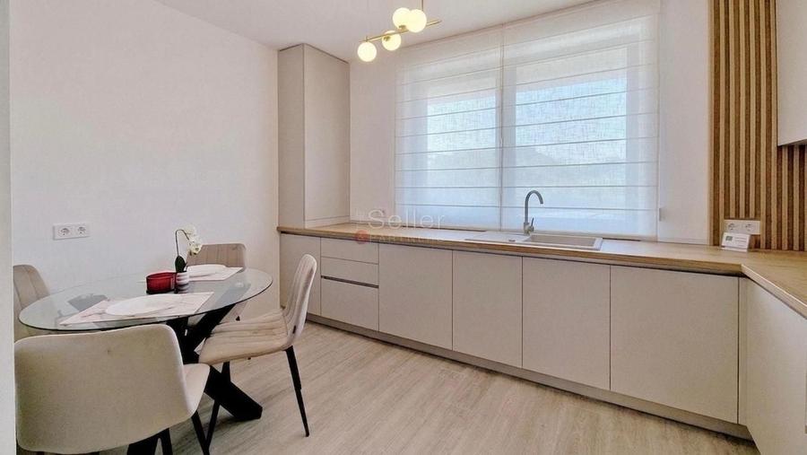 Duplex cu 3 camere cu Canalizare în Sânpetru