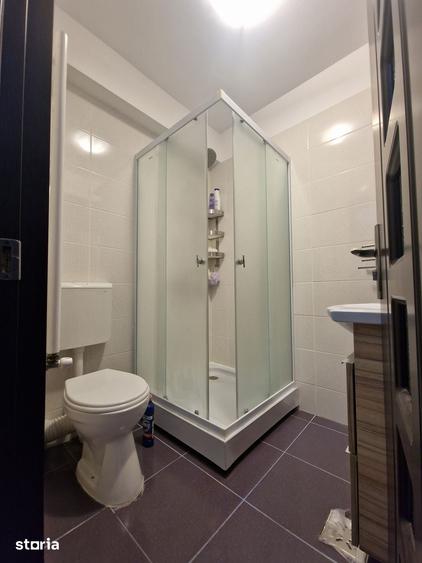 Apartament cu 3 camere semidecomandat în Gara
