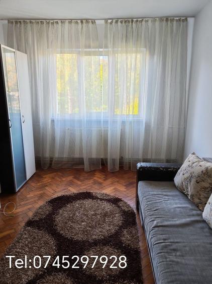 Garsonieră decomandată în Drumul Carului