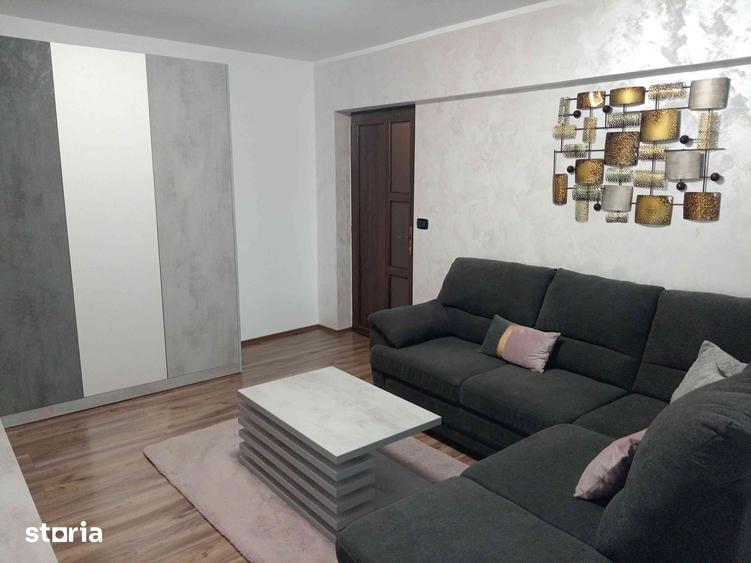 Apartament cu 2 camere decomandat în Coman